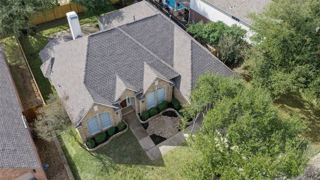 2113 Brentcove Drive, Grapevine, TX 76051
