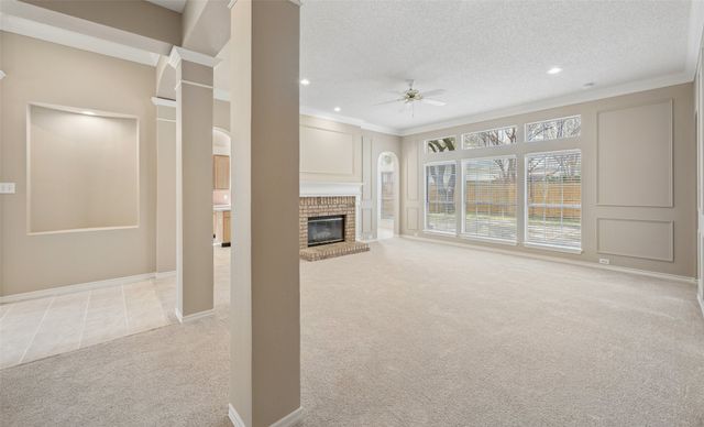 2113 Brentcove Drive, Grapevine, TX 76051