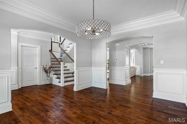 320 Bogey Lane, Kirkwood, MO 63122