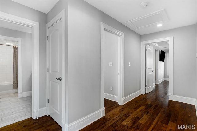 320 Bogey Lane, Kirkwood, MO 63122