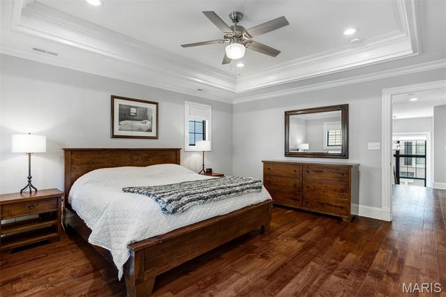 320 Bogey Lane, Kirkwood, MO 63122