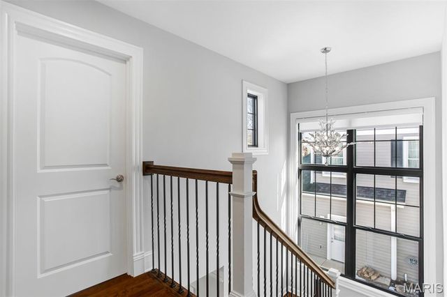 320 Bogey Lane, Kirkwood, MO 63122