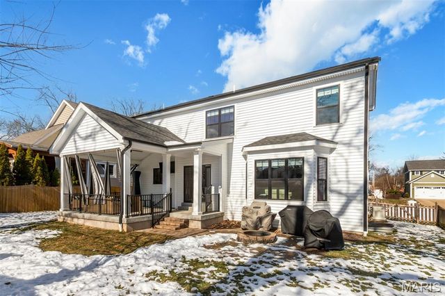 320 Bogey Lane, Kirkwood, MO 63122