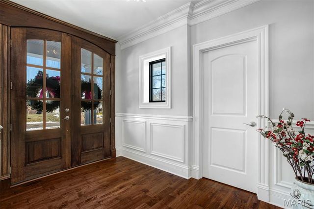 320 Bogey Lane, Kirkwood, MO 63122