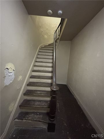 1002 Spring Street, Syracuse, NY 13208