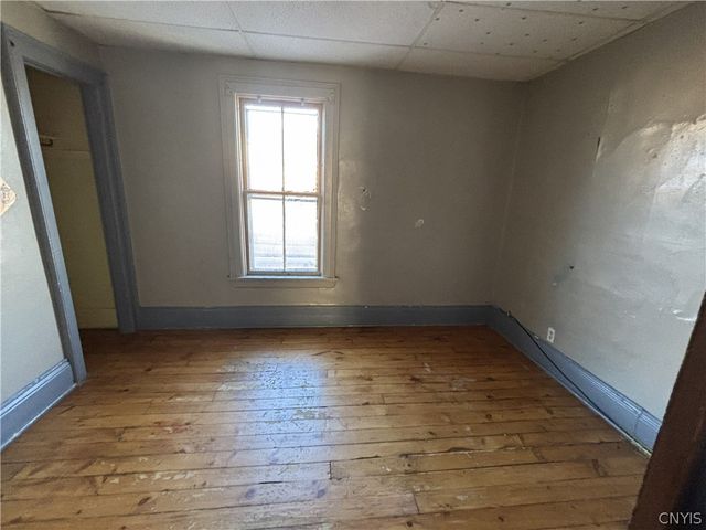 1002 Spring Street, Syracuse, NY 13208