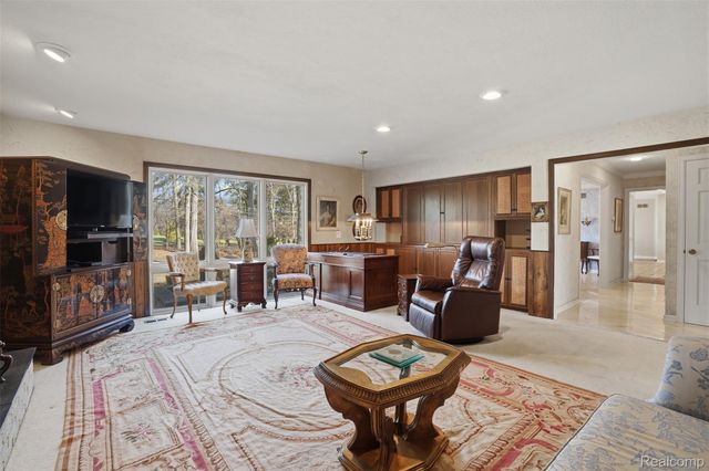 32322 Scenic Lane, Franklin Village, MI 48025