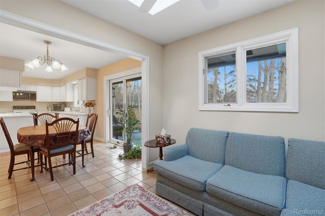 32322 Scenic Lane, Franklin Village, MI 48025