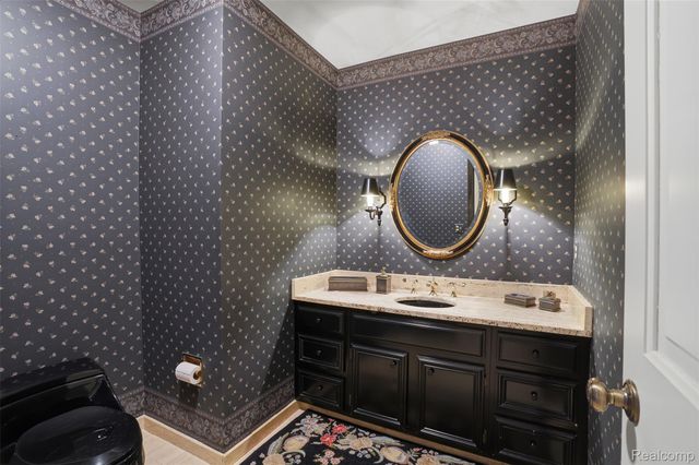 32322 Scenic Lane, Franklin Village, MI 48025