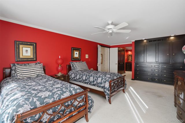 32322 Scenic Lane, Franklin Village, MI 48025