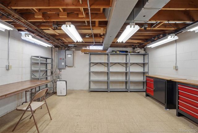 32322 Scenic Lane, Franklin Village, MI 48025