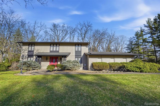 32322 Scenic Lane, Franklin Village, MI 48025