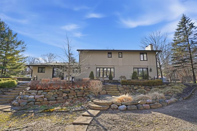 32322 Scenic Lane, Franklin Village, MI 48025