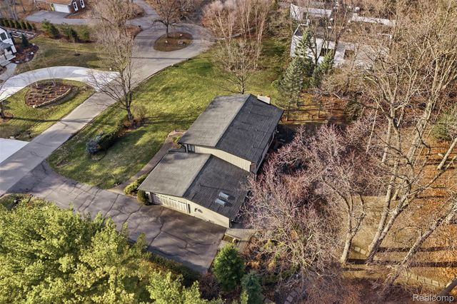 32322 Scenic Lane, Franklin Village, MI 48025