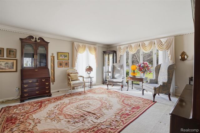 32322 Scenic Lane, Franklin Village, MI 48025