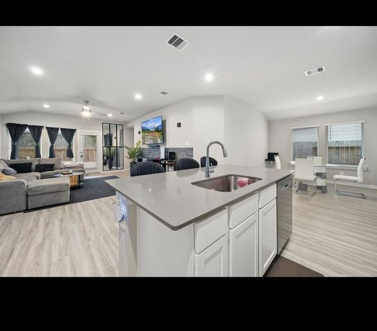 12817 Tokenhouse Lane, Houston, TX 77047