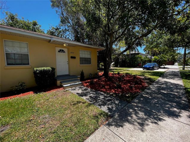 260 20TH AVENUE S, St Petersburg, FL 33705