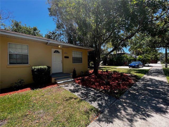 260 20TH AVENUE S, St Petersburg, FL 33705