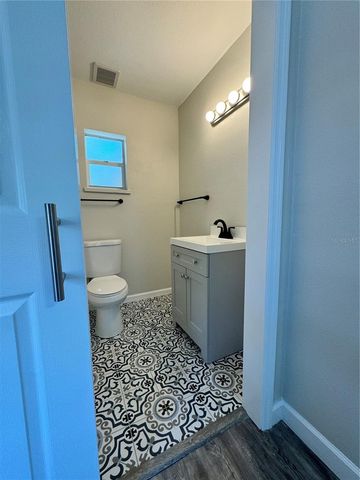 260 20TH AVENUE S, St Petersburg, FL 33705