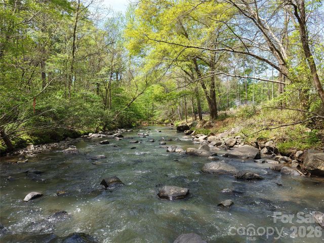 16 Creston Circle 16, Charlotte, NC 28214