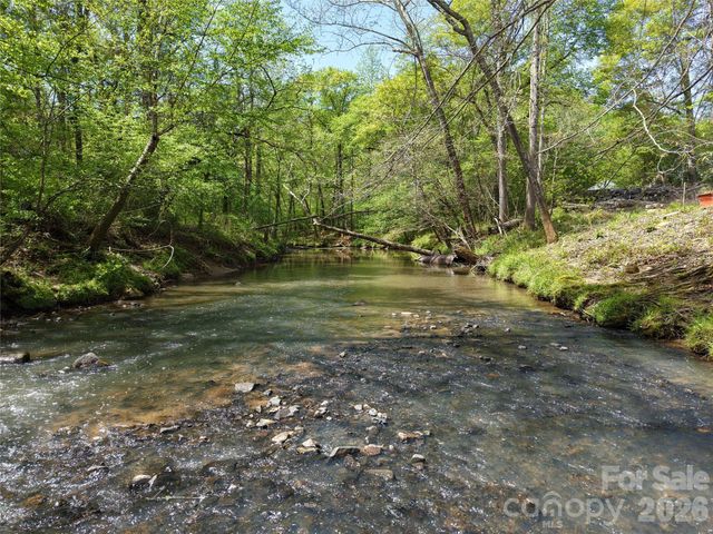 16 Creston Circle 16, Charlotte, NC 28214