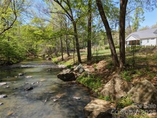 16 Creston Circle 16, Charlotte, NC 28214