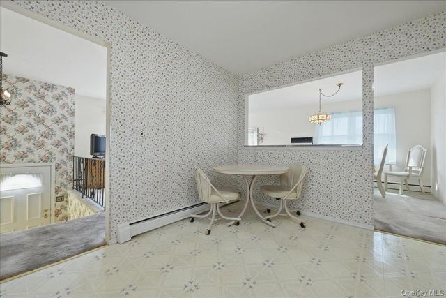 6 Brokaw Avenue, Floral Park, NY 11001