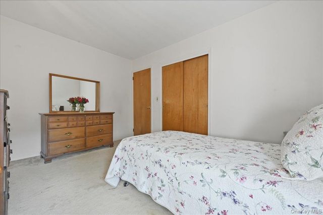 6 Brokaw Avenue, Floral Park, NY 11001