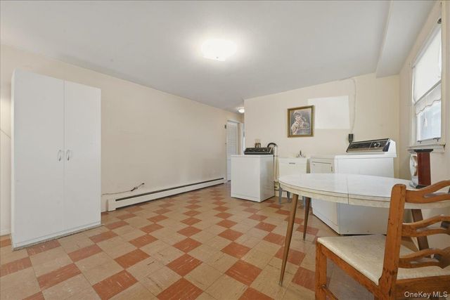 6 Brokaw Avenue, Floral Park, NY 11001