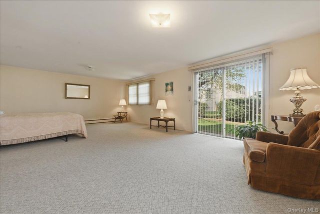 6 Brokaw Avenue, Floral Park, NY 11001