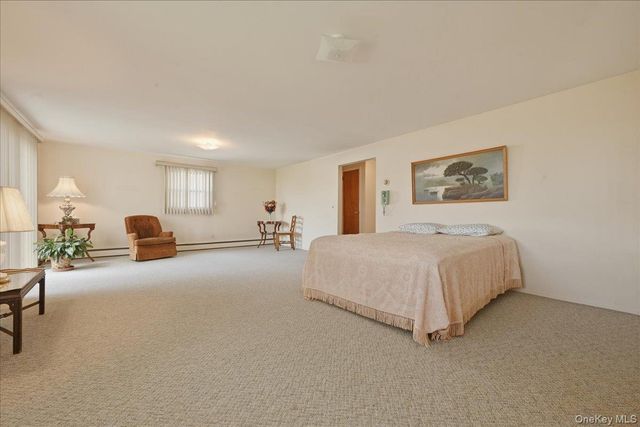 6 Brokaw Avenue, Floral Park, NY 11001