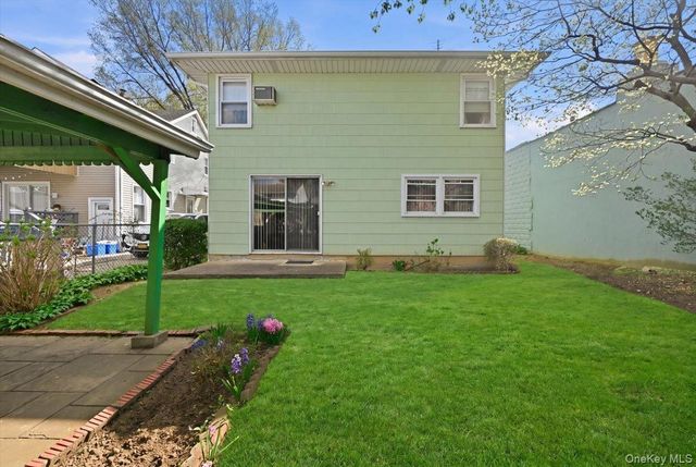 6 Brokaw Avenue, Floral Park, NY 11001