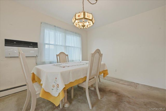 6 Brokaw Avenue, Floral Park, NY 11001