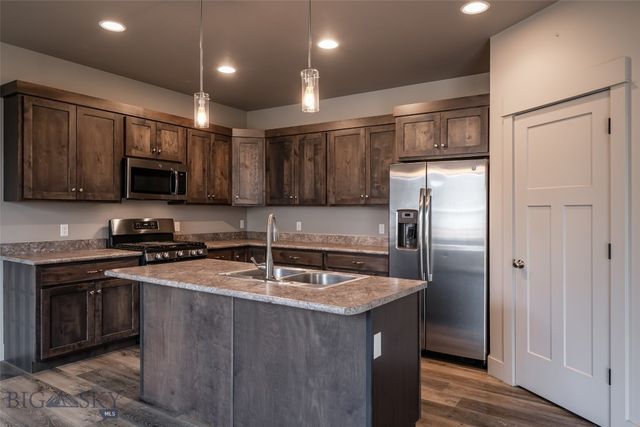 1521 Butler Creek B, Belgrade, MT 59714