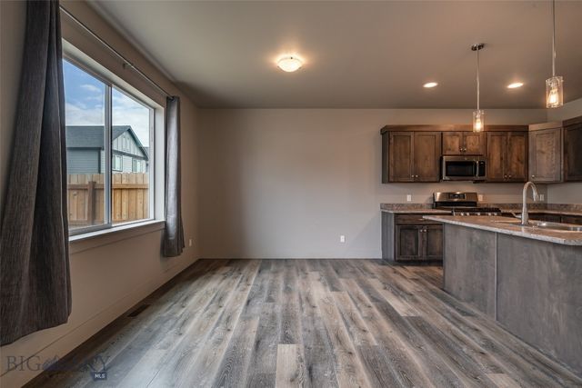 1521 Butler Creek B, Belgrade, MT 59714