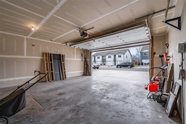 1521 Butler Creek B, Belgrade, MT 59714