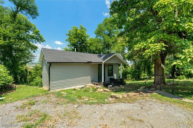 1900 S 12th Street, Fort Smith, AR 72901