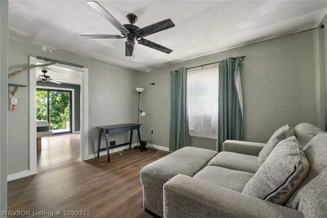 1900 S 12th Street, Fort Smith, AR 72901