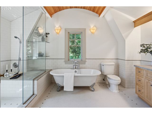 11605 S ELYSIUM Pl, Portland, OR 97219