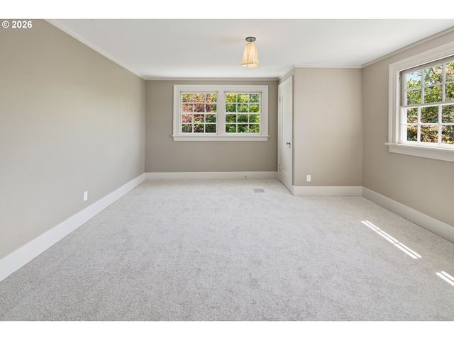 11605 S ELYSIUM Pl, Portland, OR 97219