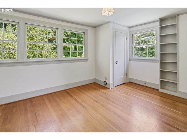 11605 S ELYSIUM Pl, Portland, OR 97219