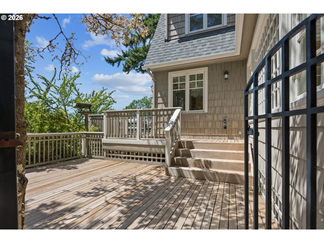 11605 S ELYSIUM Pl, Portland, OR 97219