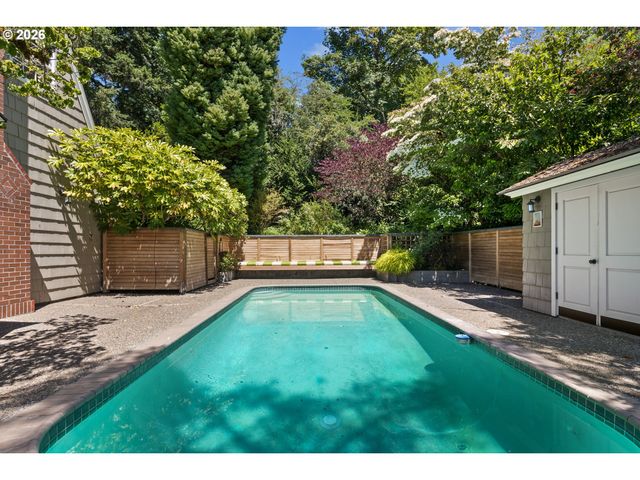 11605 S ELYSIUM Pl, Portland, OR 97219
