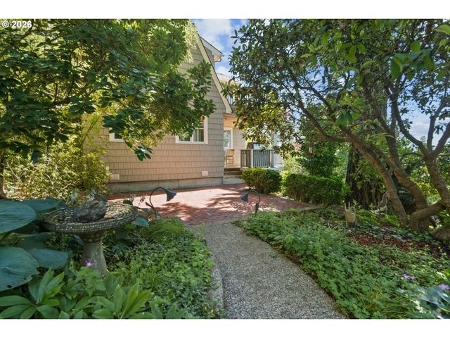 11605 S ELYSIUM Pl, Portland, OR 97219