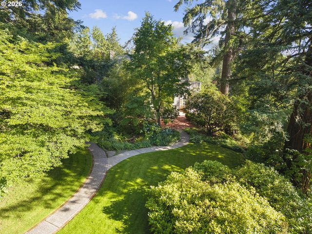 11605 S ELYSIUM Pl, Portland, OR 97219