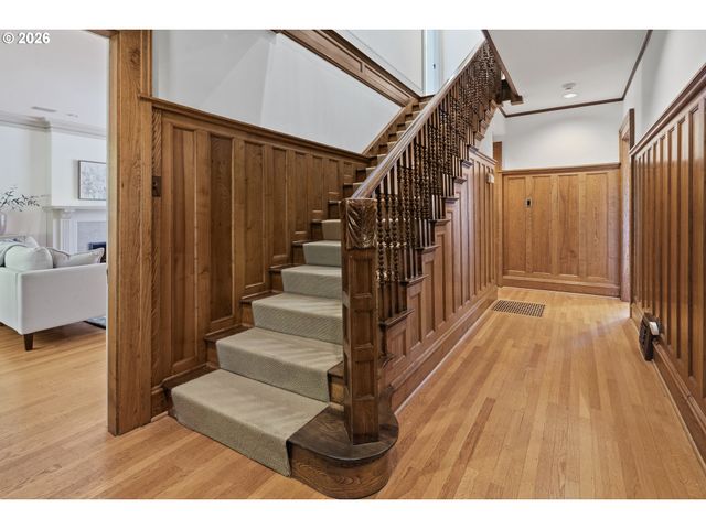 11605 S ELYSIUM Pl, Portland, OR 97219