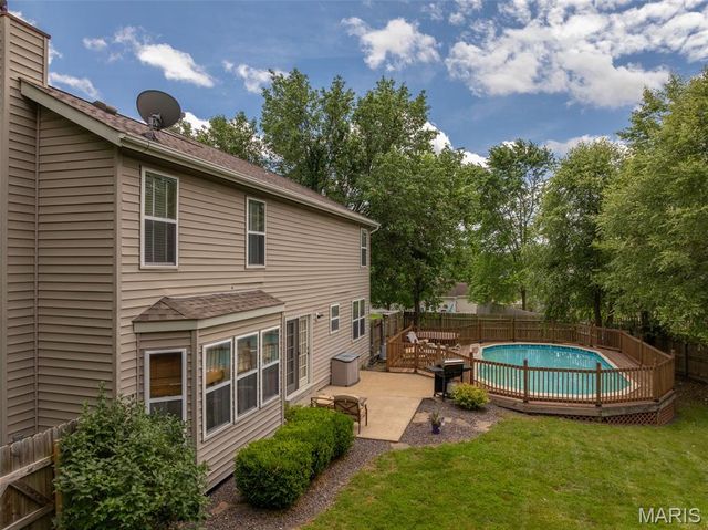 4 Green Circle Court, St Peters, MO 63376