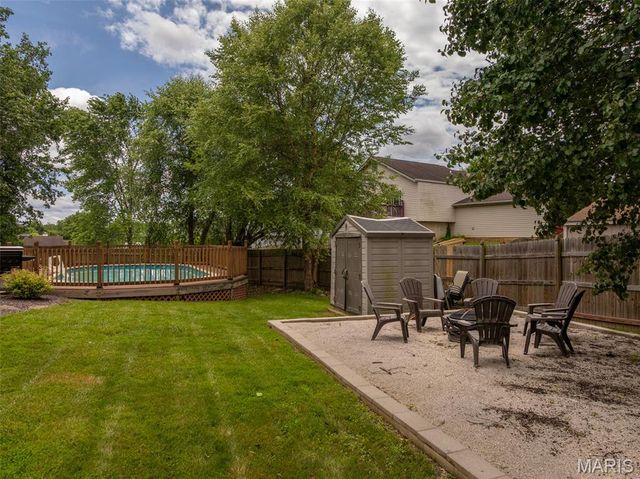 4 Green Circle Court, St Peters, MO 63376