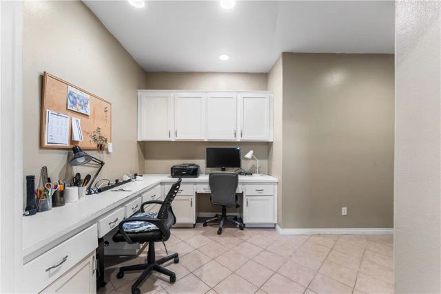 3107 W Lumber Street, Lancaster, CA 93536