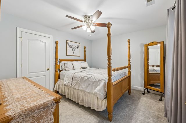 3841 Stevens Ln, Nashville, TN 37218